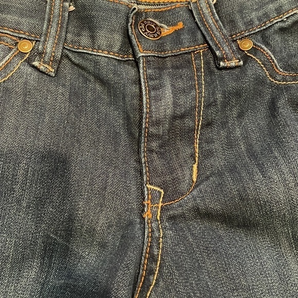 Old Navy The Flirt Cropped Mid-Rise Jeans - Picture 4 of 8